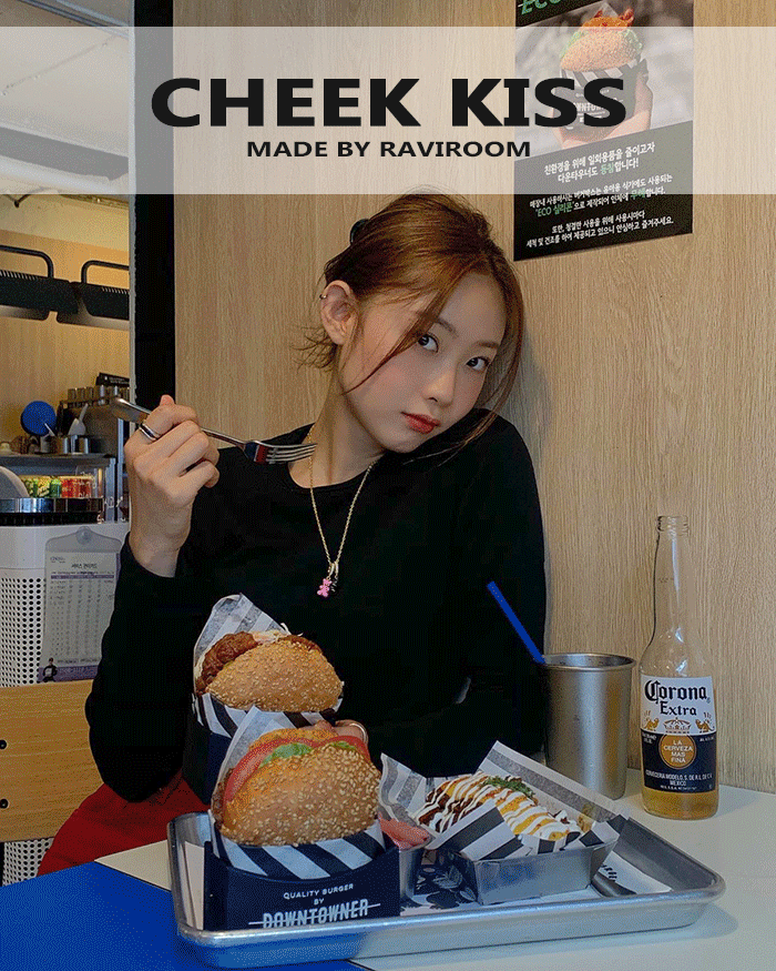 [CHEEK KISS] 슬림 베이직 티셔츠